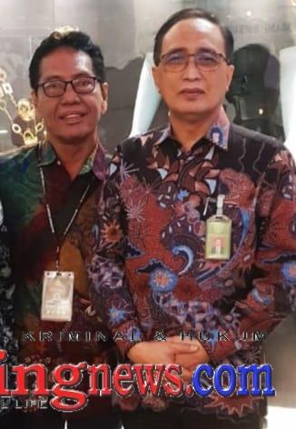 thumbnail (76) Mr. Emil F Simatupang Bersama Ketua MA Prof. Sunarto